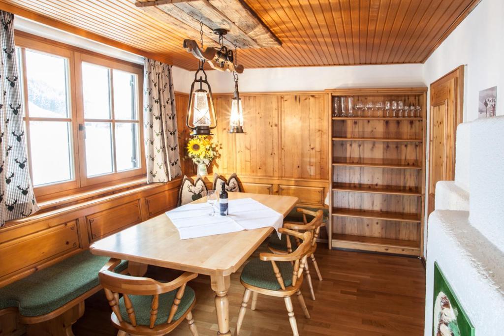 Chalet Appartement Alpenherz Saalbach-Hinterglemm Værelse billede
