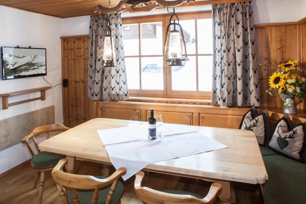 Chalet Appartement Alpenherz Saalbach-Hinterglemm Værelse billede
